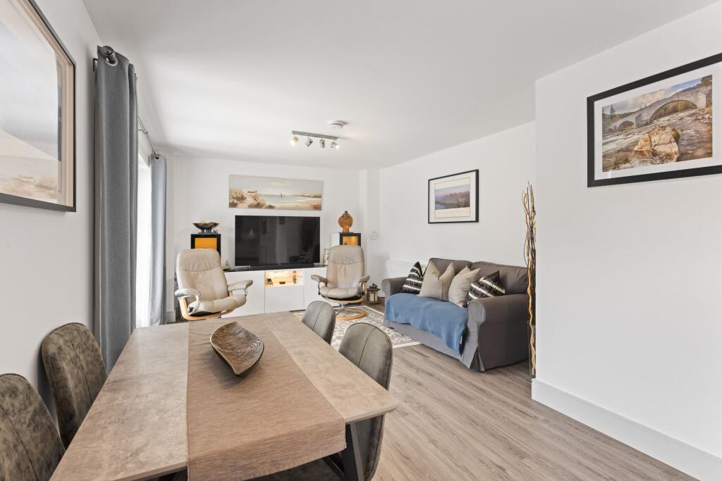 Cypress Court, Auchterarder, PH3 - View 6