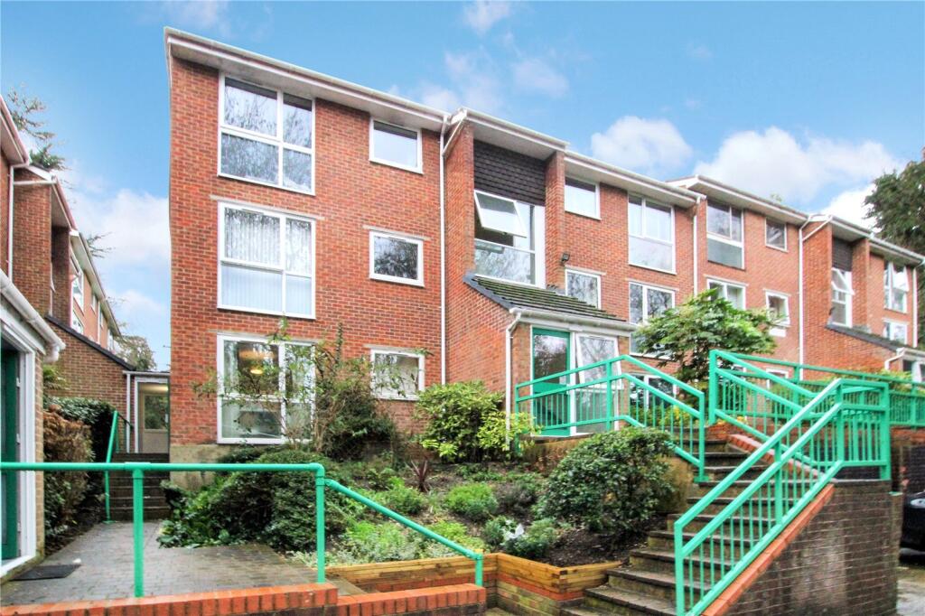 2-bed flat on Southcote Road, Reading, RG30, £130,000