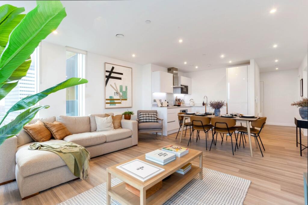 Main image of property: New Vic, Corporation Street Manchester M4