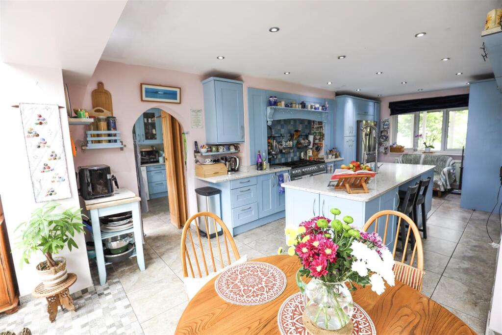 House in Cardiff - View 4