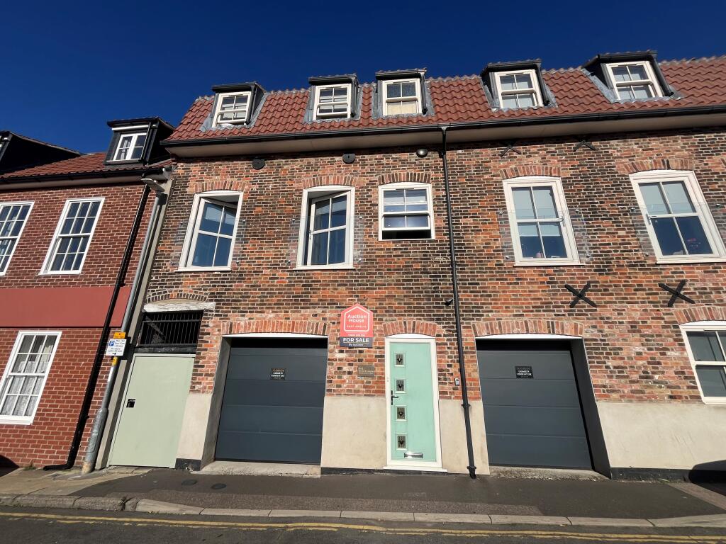 Main image of property: Stonecutters Way, GREAT YARMOUTH
