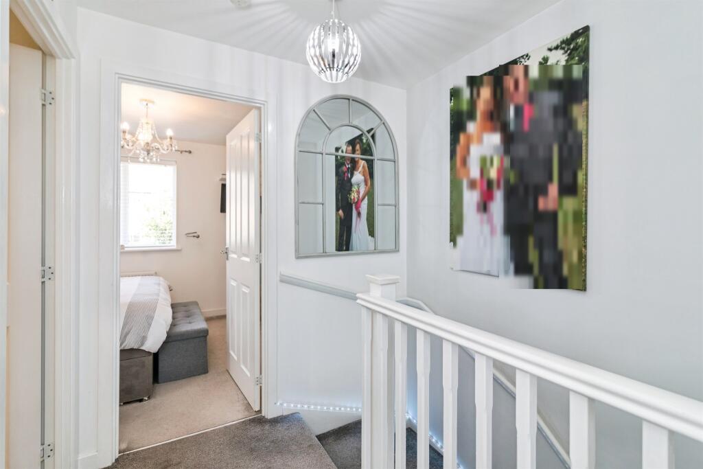 House in East Suffolk, Oulton - More