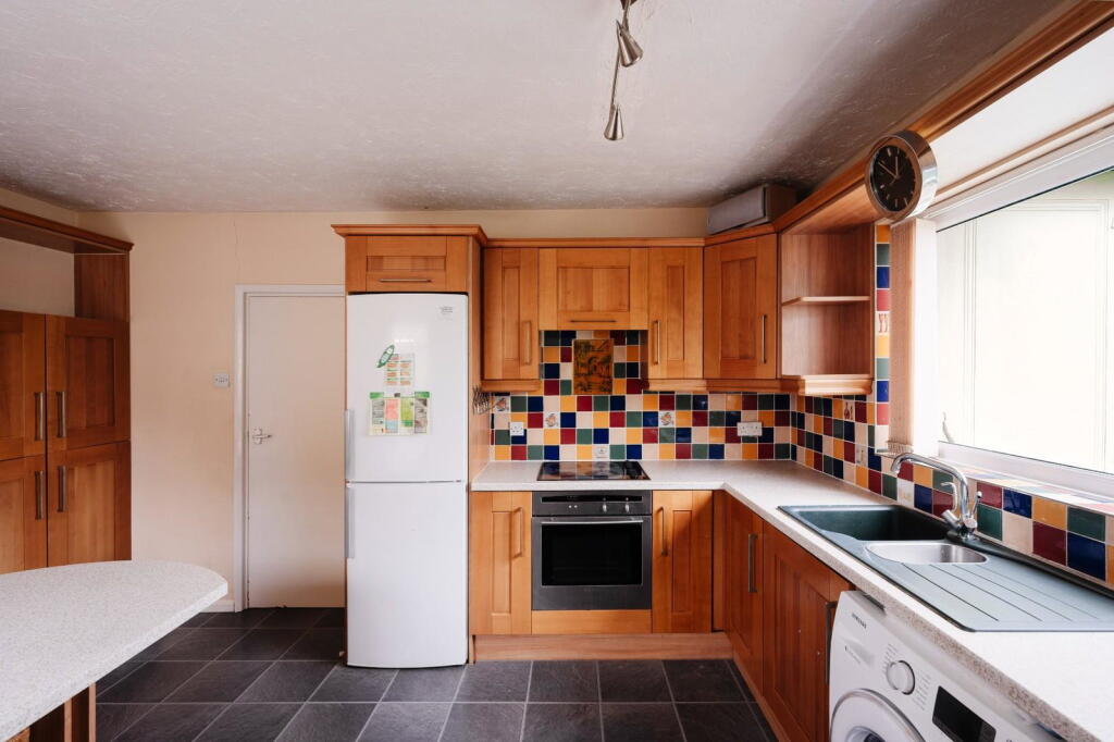 Wivenhoe Road, Alresford, Colchester photo 4