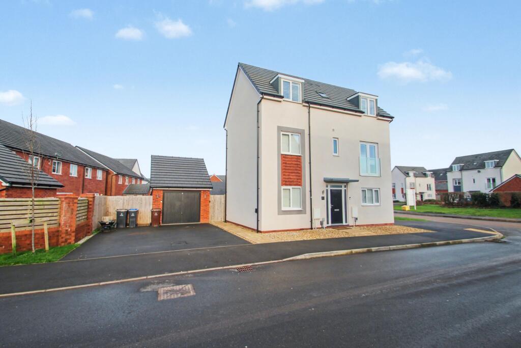 5-bed detached on Palmer Way, Blythe Bridge, ST11, £350,000