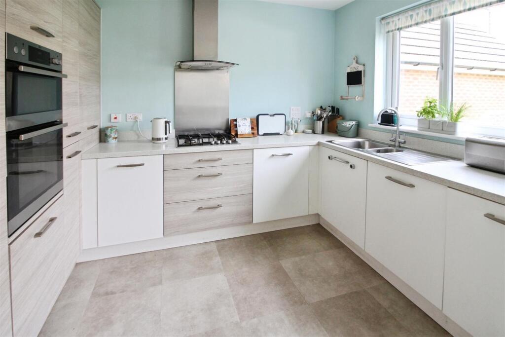 House in Leeds, West Yorkshire - More