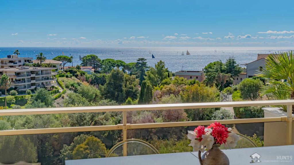 Main image of property: Provence-Alps-Cote d`Azur, Alpes-Maritimes, Cannes