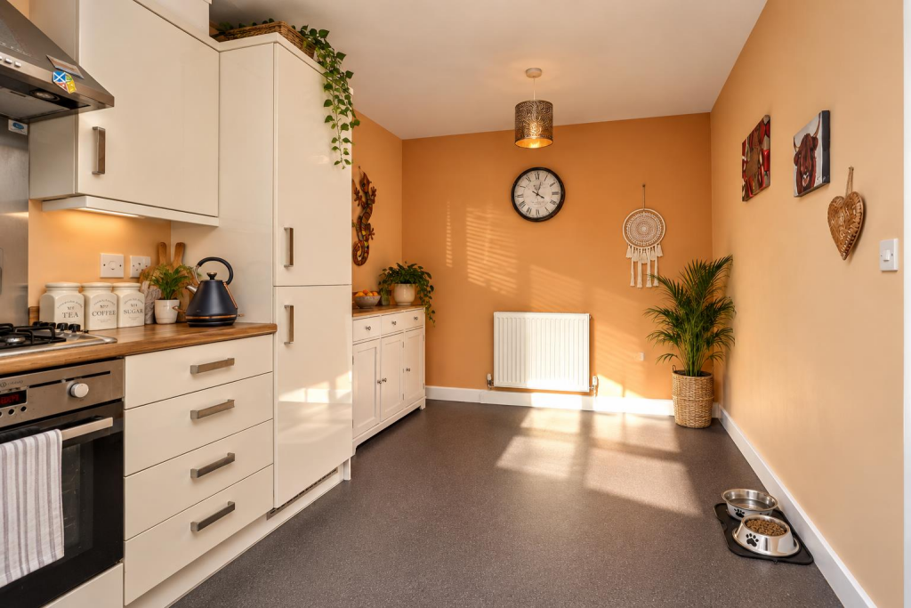 House in Stockton-on-Tees, Hardwick - View 2