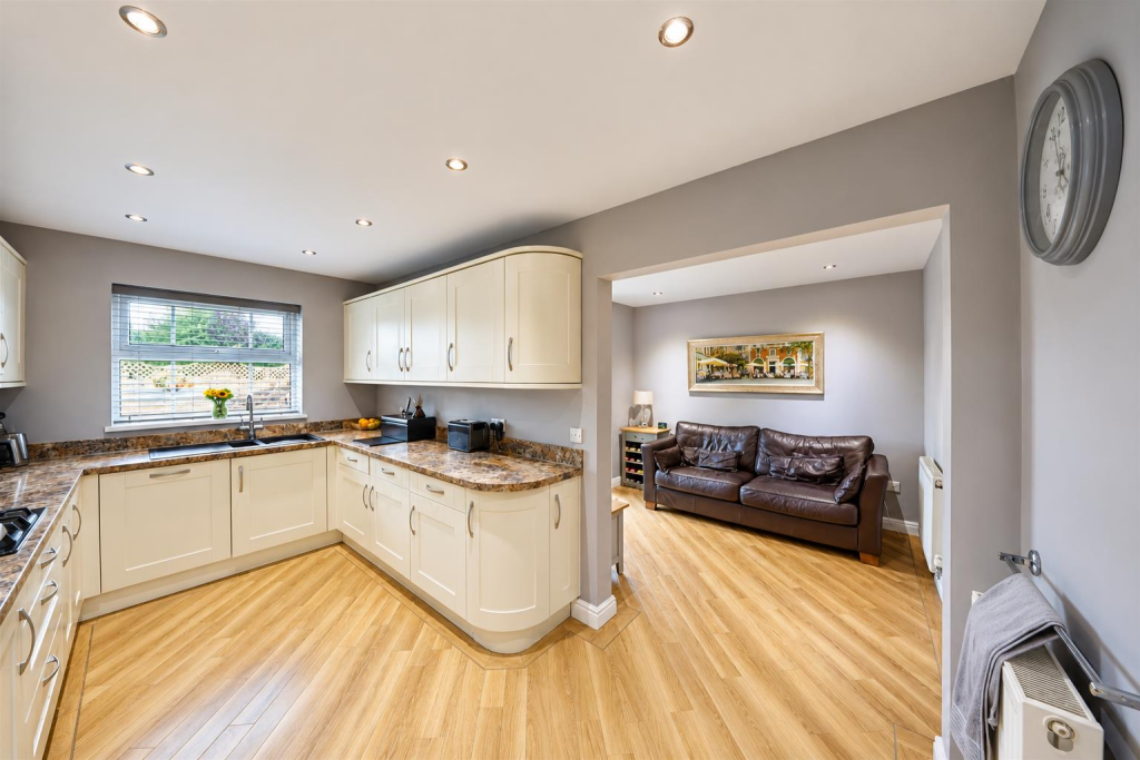 House in Hull, Newland - View 4