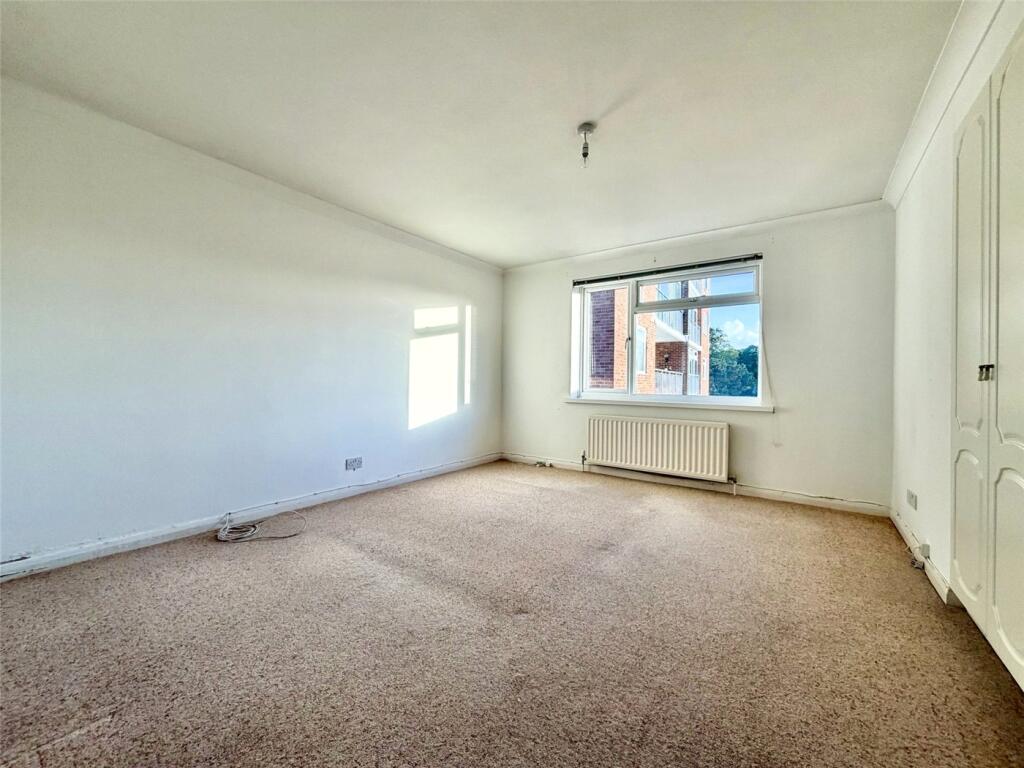 Apartment in Bournemouth - More