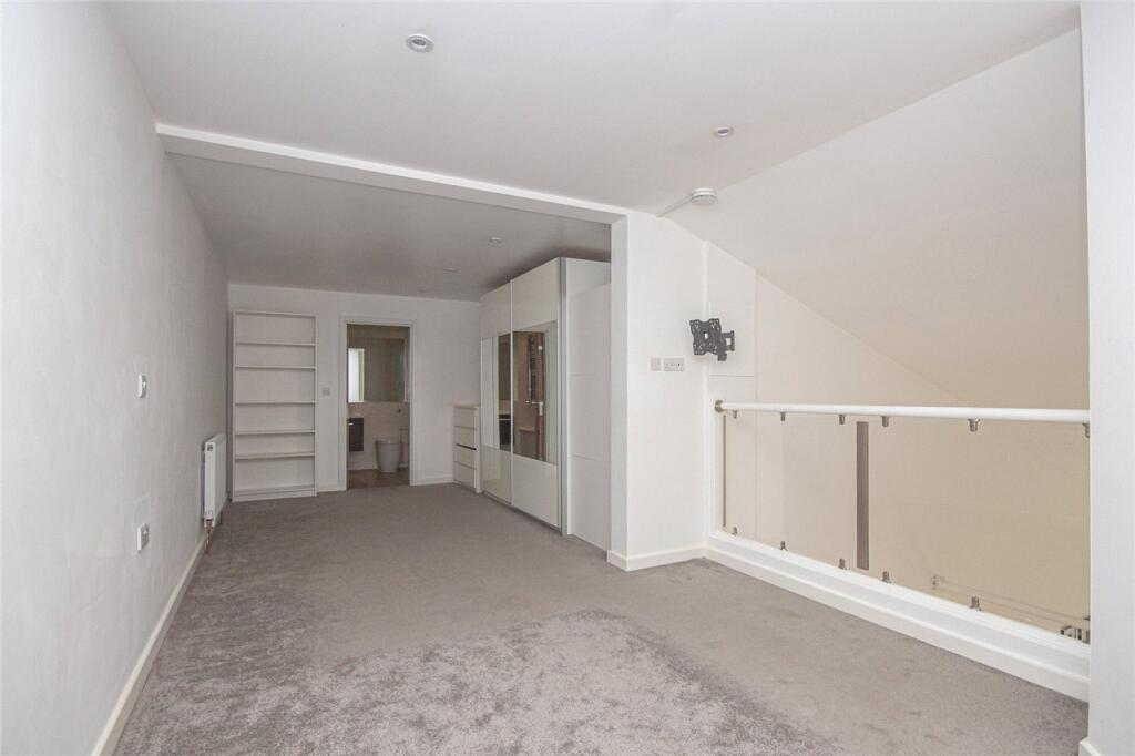 Additional image 4 of Mundells, Welwyn Garden City, Hertfordshire, AL7