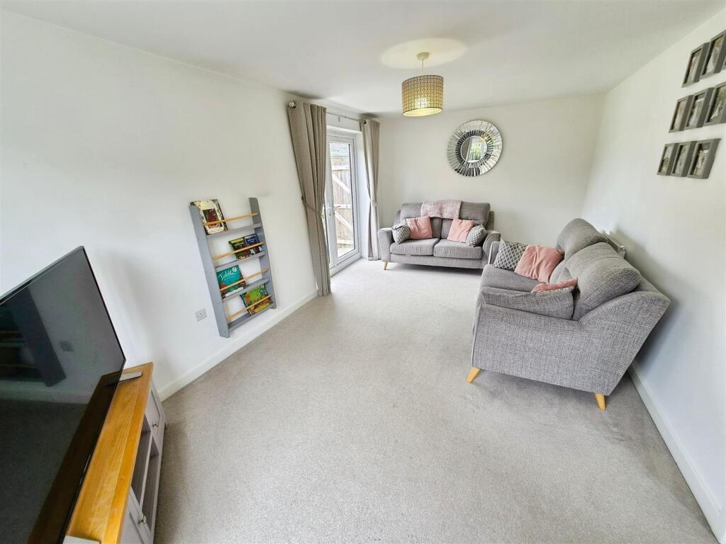 Larch Drive, Sandbach - View 3