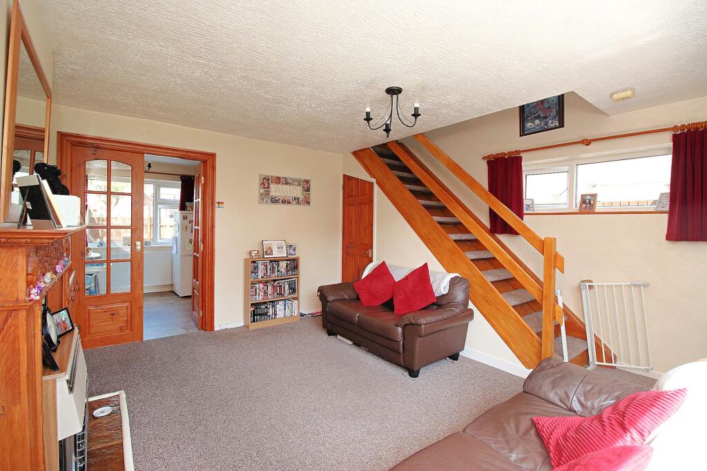 Foxglove Close, East Goscote, LE7 photo 4