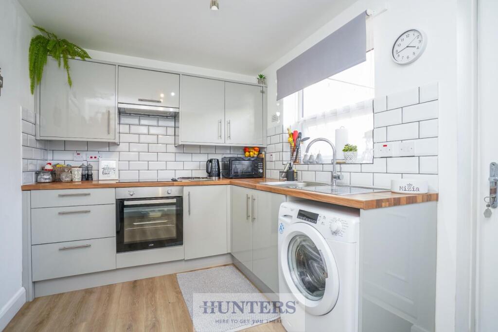 Yew Tree Close, Selby photo 4