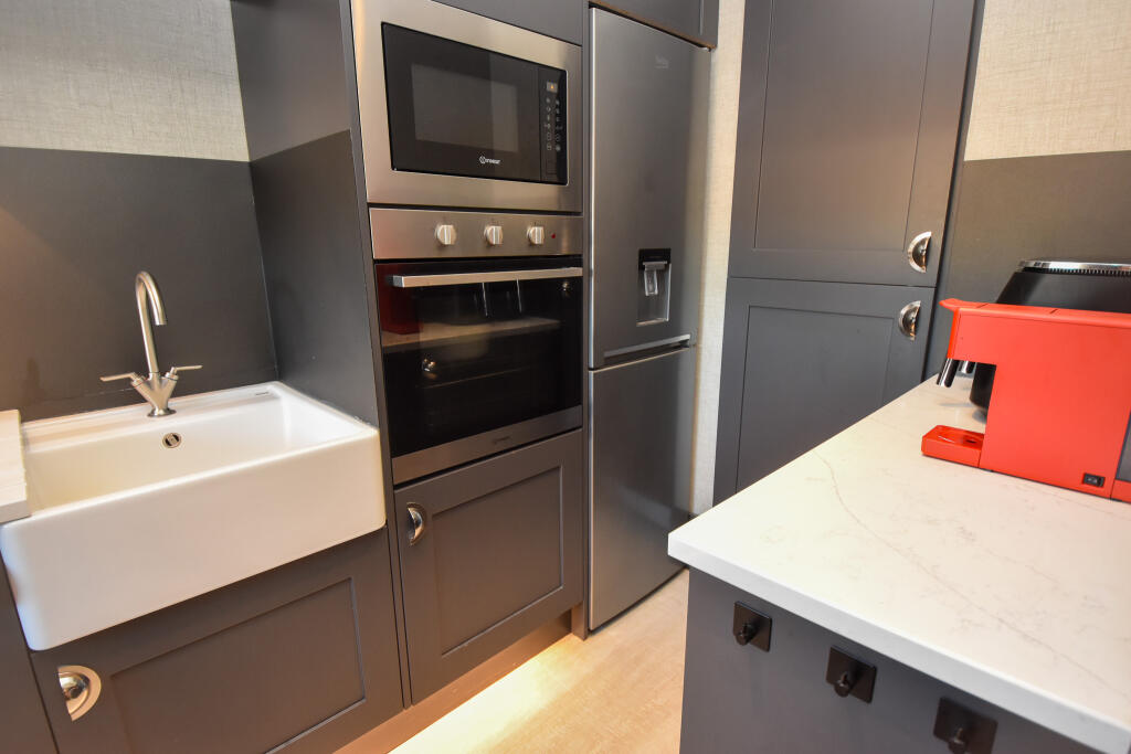 Apartment in Stockport - View 5
