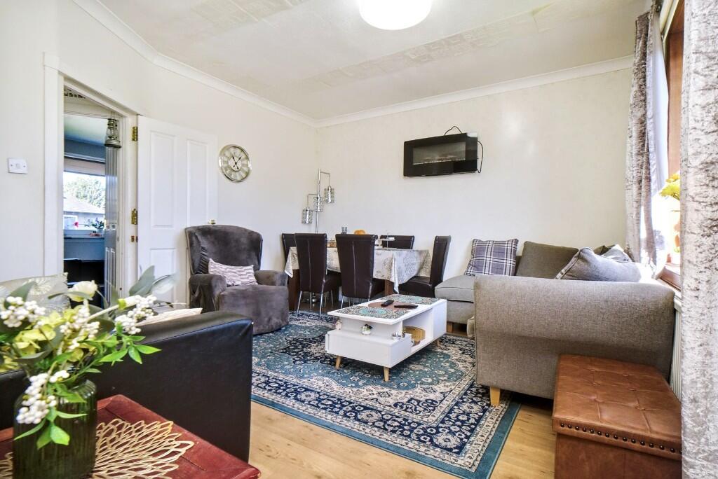 Main image of property: 21 Broomburn Grove, Edinburgh, EH12 7NN