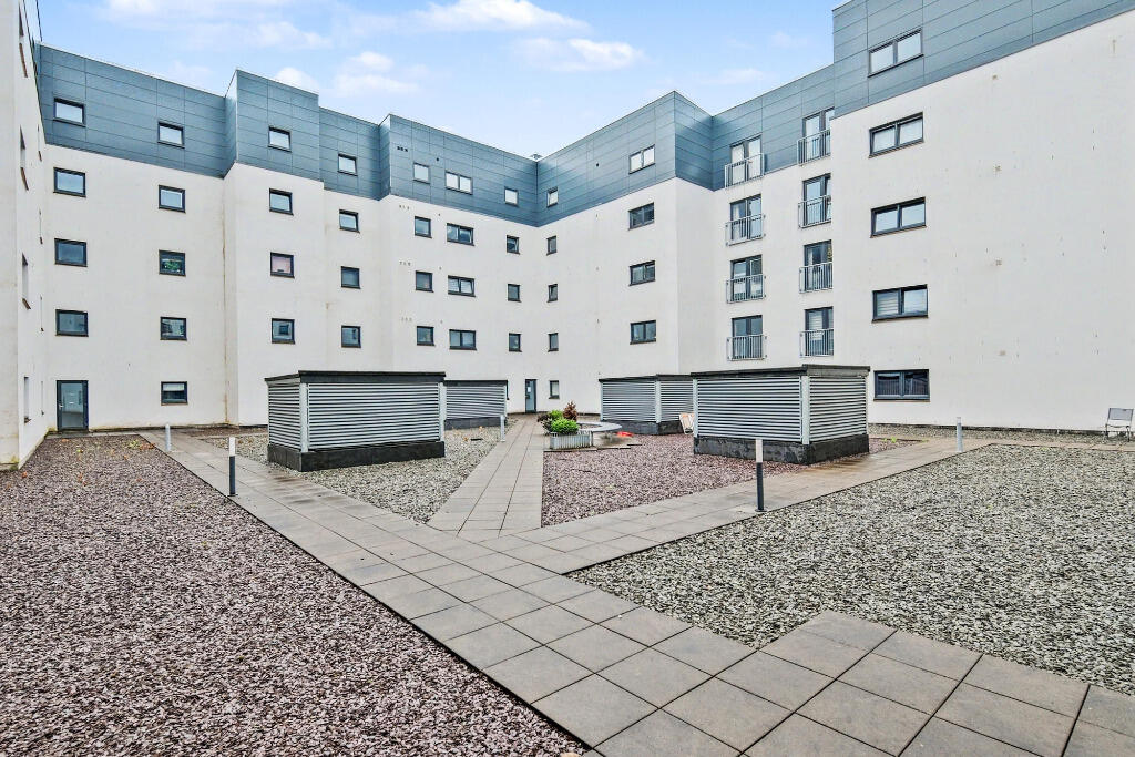 Main image of property: 358 Pollokshaws Road, Strathbungo, Glasgow, G41 1BF
