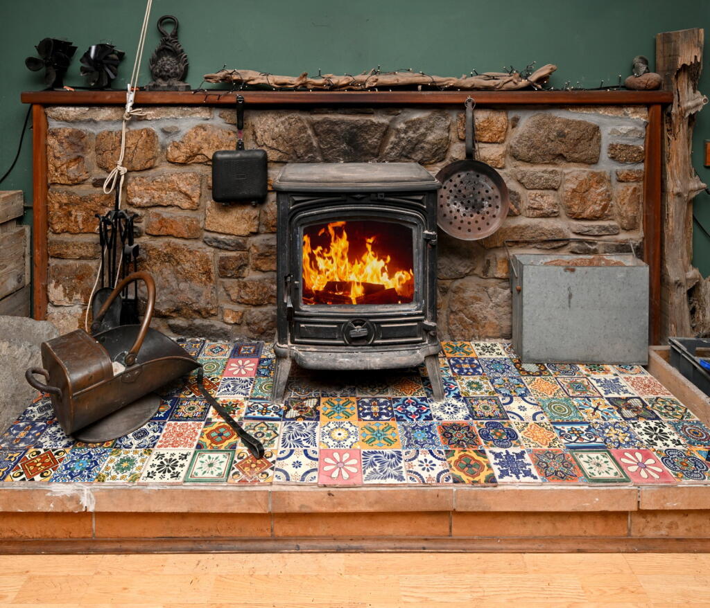 House in Mossbank, Shetland Islands - More