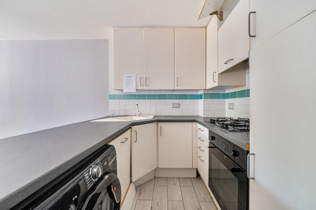 Apartment in London - View 2