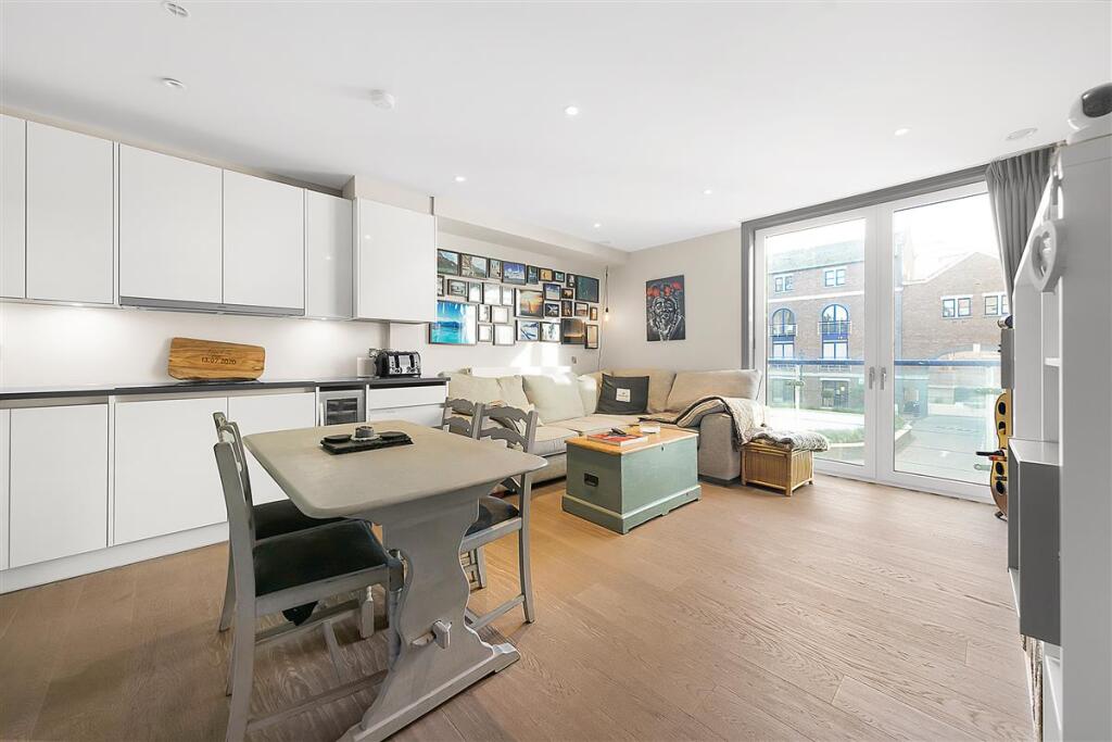 Main image of property: Clove Hitch Quay, SW11