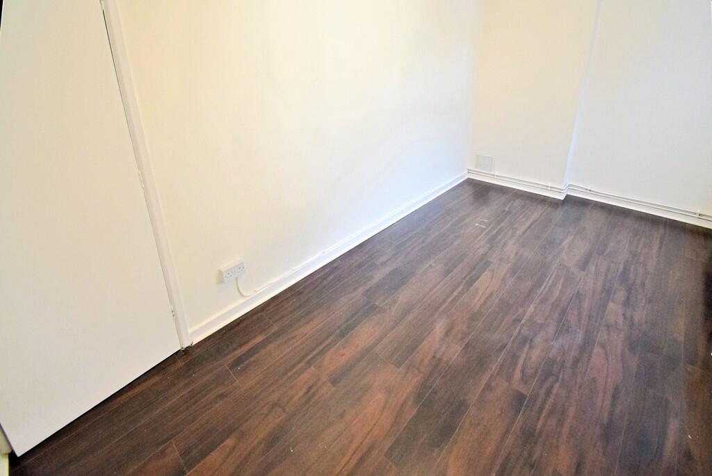 Apartment in Bedford, De Parys - View 3