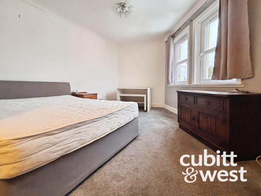 House in Portsmouth, Somers Town - More