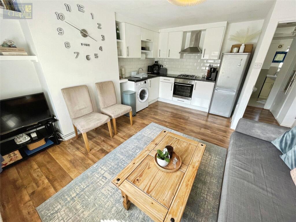 Apartment in London - View 3