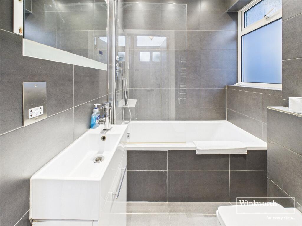 Sunningfields Road, Hendon, London, NW4 photo 5