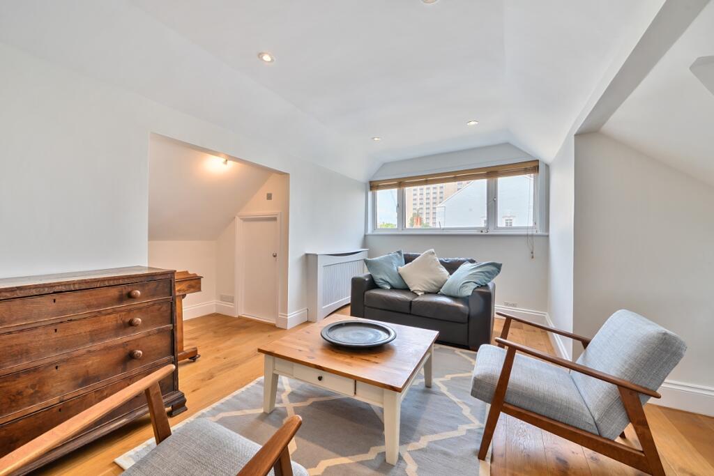 Apartment in London - View 2