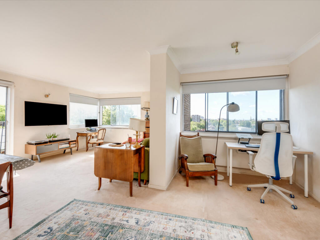 Apartment in London - View 3