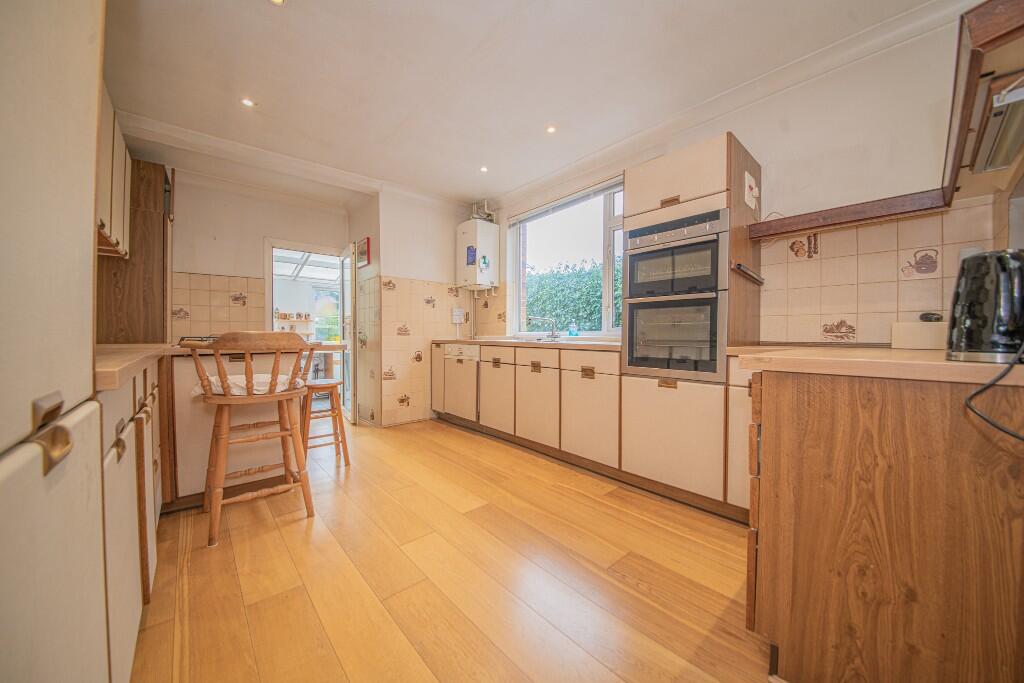 Archers Road, Eastleigh, SO50 photo 4