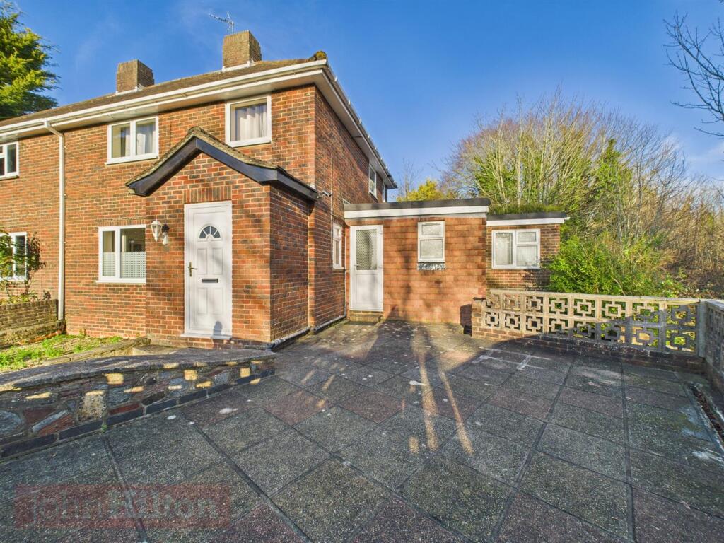 1 bedroom house for rent