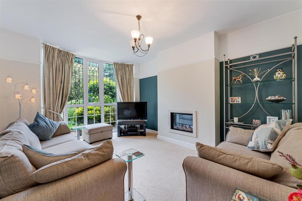 Chestnut Drive, Sale photo 4
