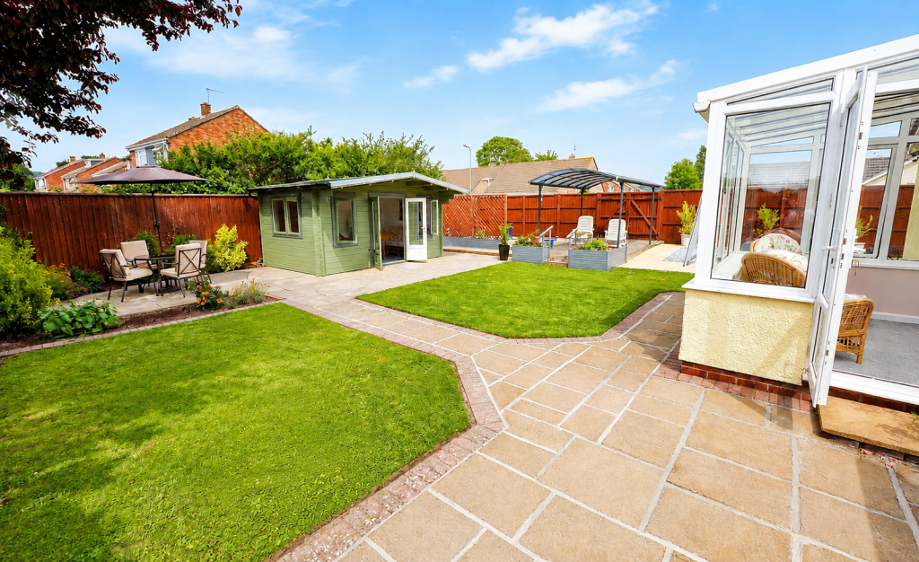 Westway - this is the prime setting in this favoured avenue - View 3
