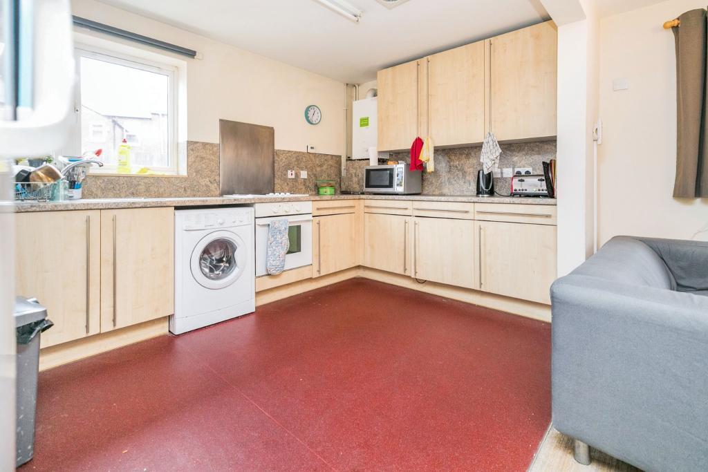 4 bedroom detached house for rent