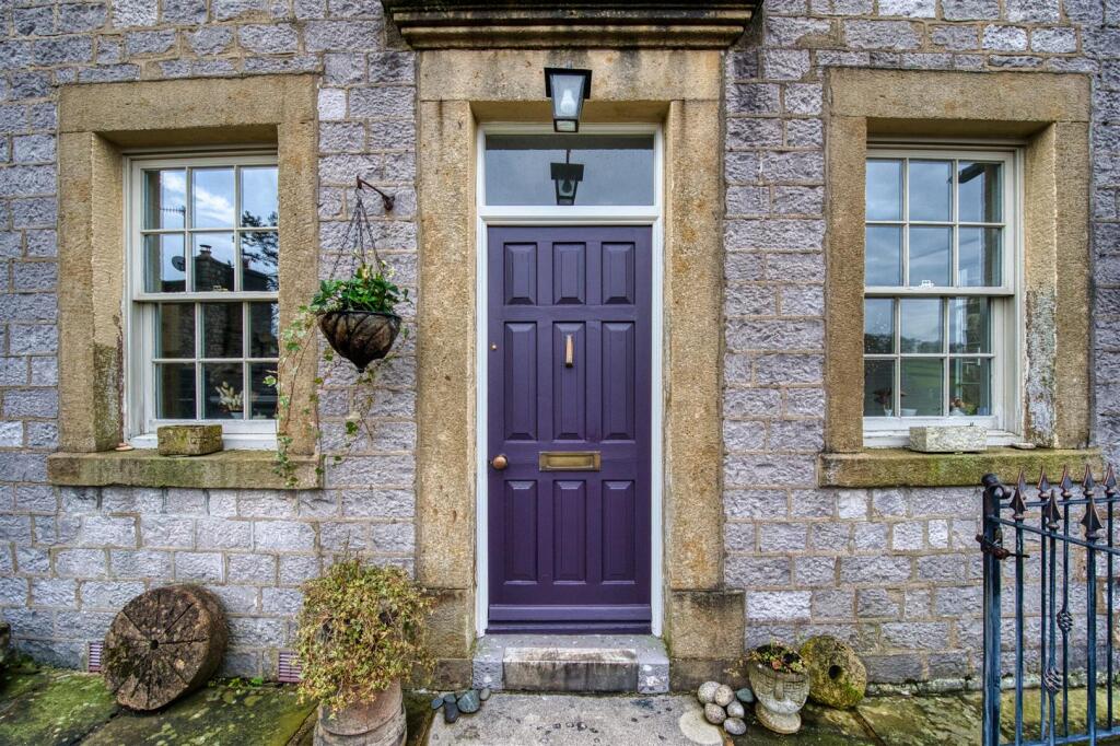 Main image of property: Tideswell