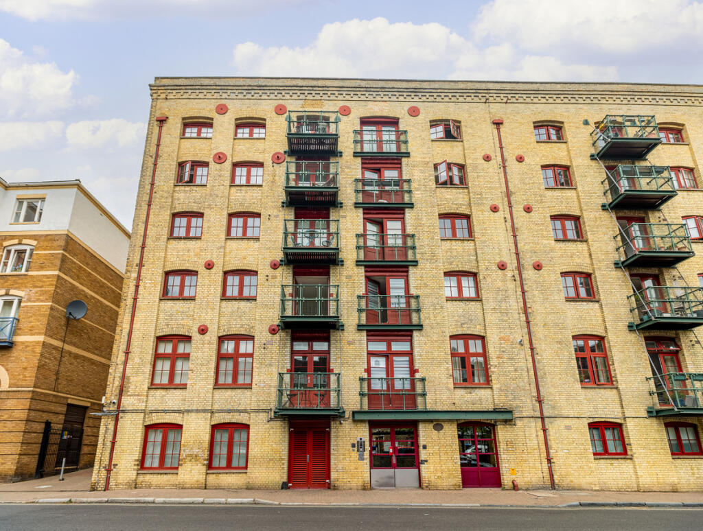 Main image of property: Globe Wharf, London, SE16