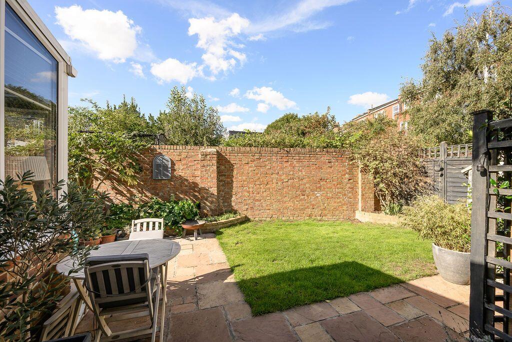 Detached House, Bronson Road, Raynes Park, SW20 photo 3