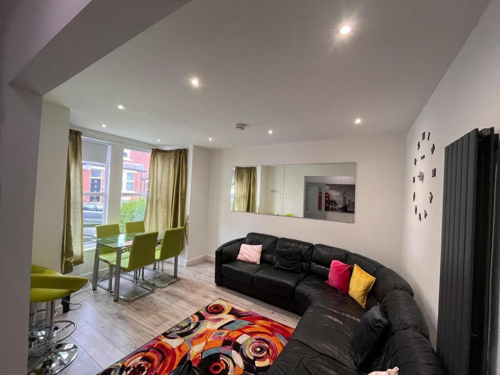 House in Leeds - View 3