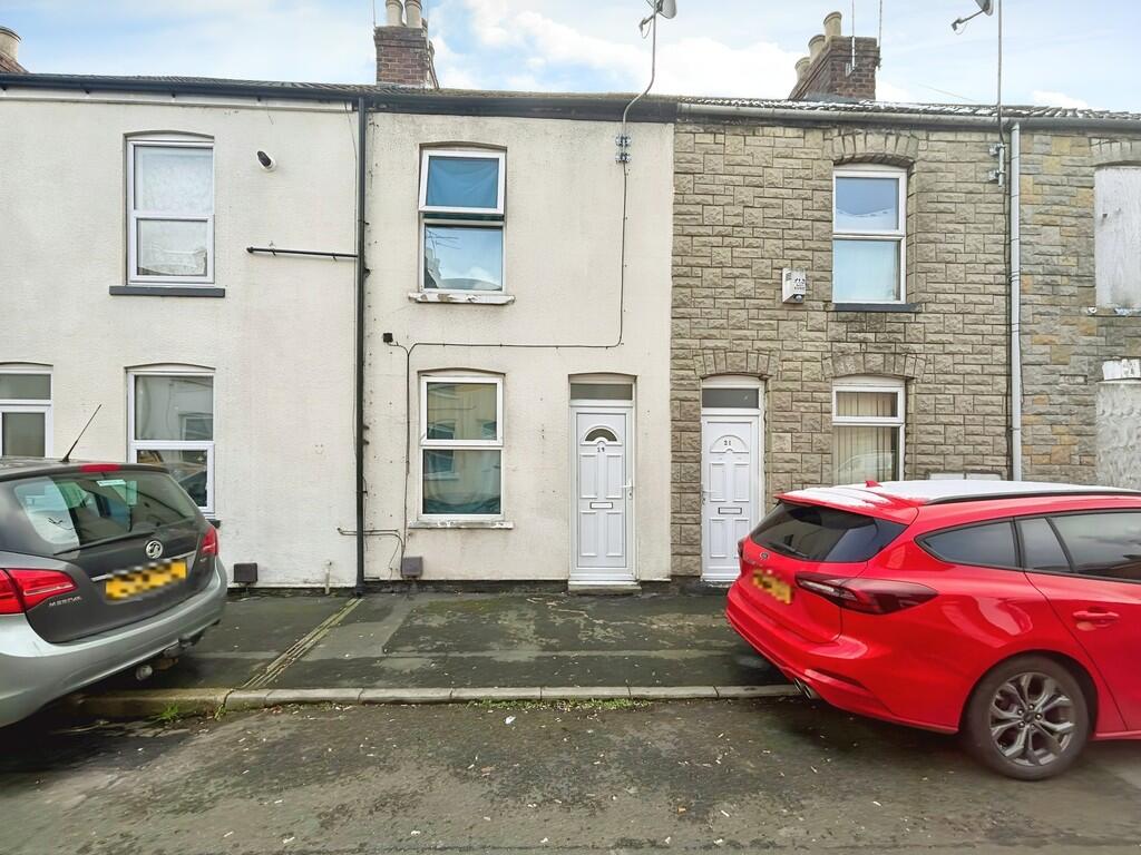 3-bed terraced on Portland Terrace, Gainsborough, £40,000