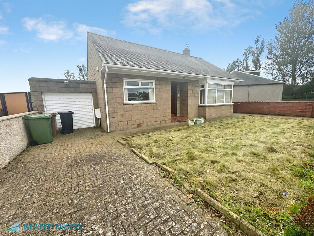 2-bed detached on Braehead Avenue, Ayr, £160,000