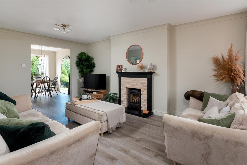 House in Stratford-on-Avon, Wellesbourne CP - View 3