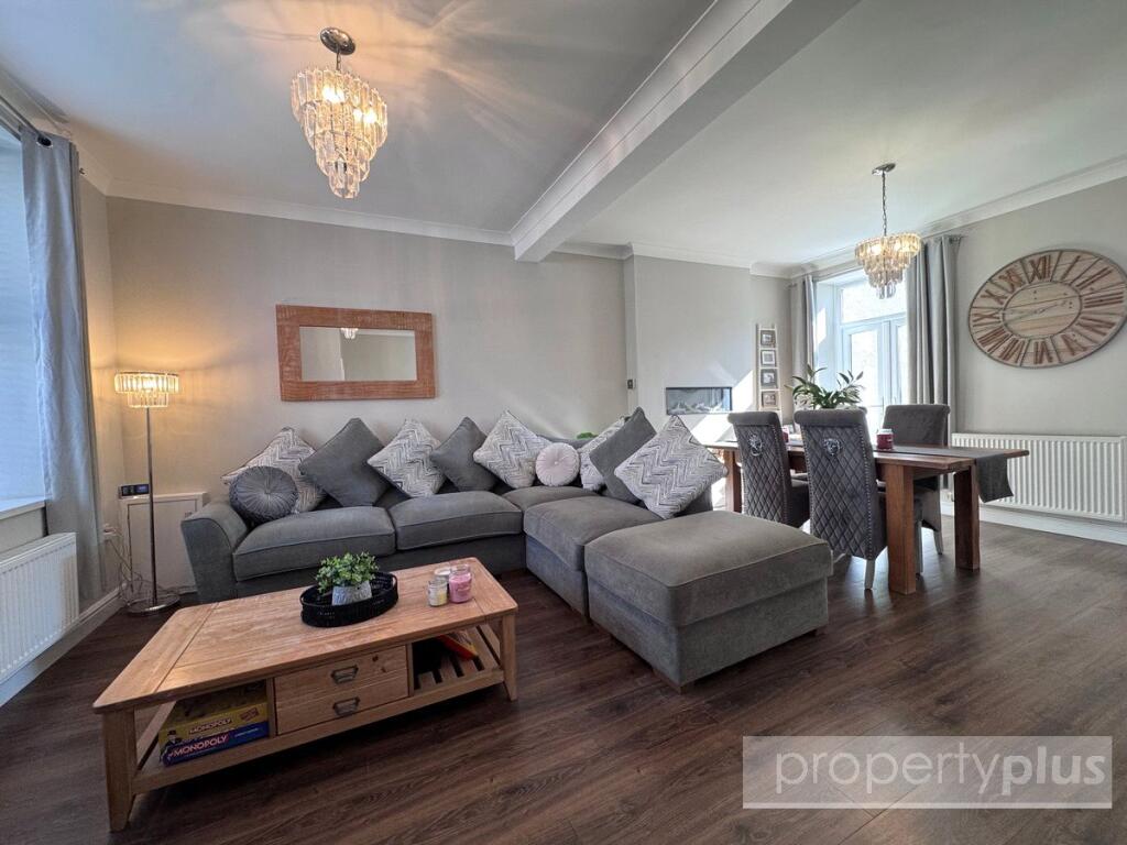 House in Cardiff, Cymmer - View 3