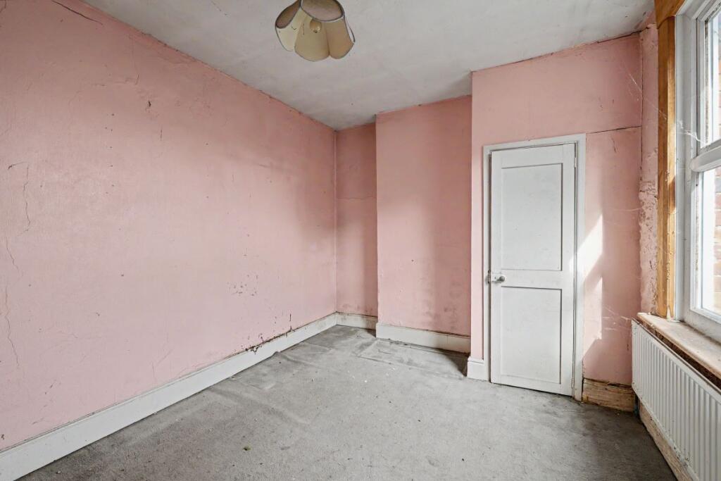 House in Swindon - View 3