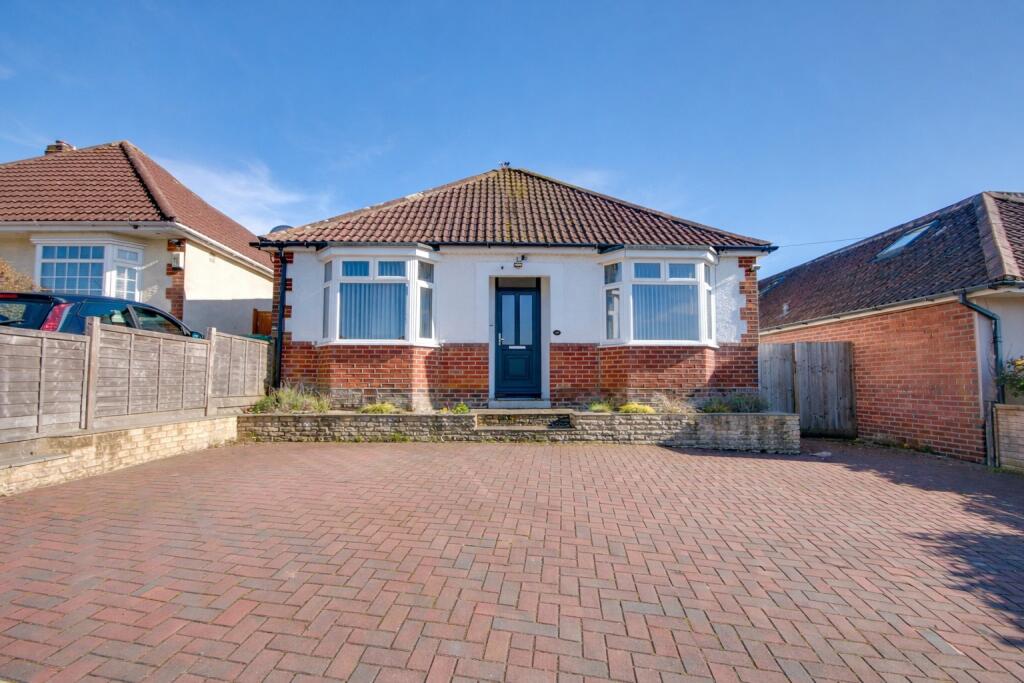 Main image of property: BITTERNE PARK! NO FORWARD CHAIN! KITCHEN/DINER!