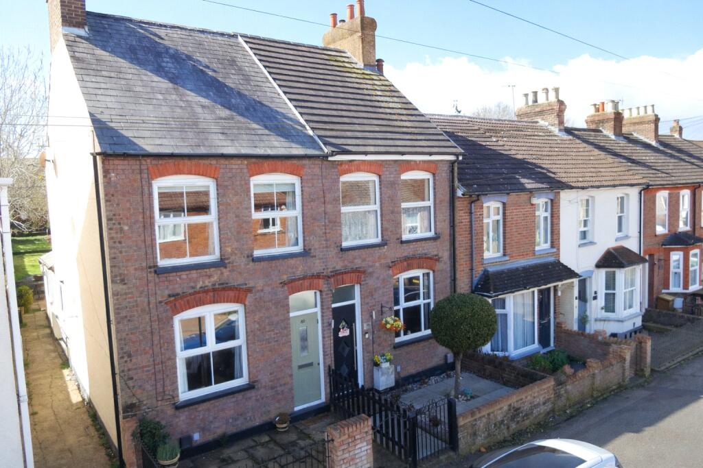 Main image of property: Summer Street, Slip End, Luton, Bedfordshire, LU1