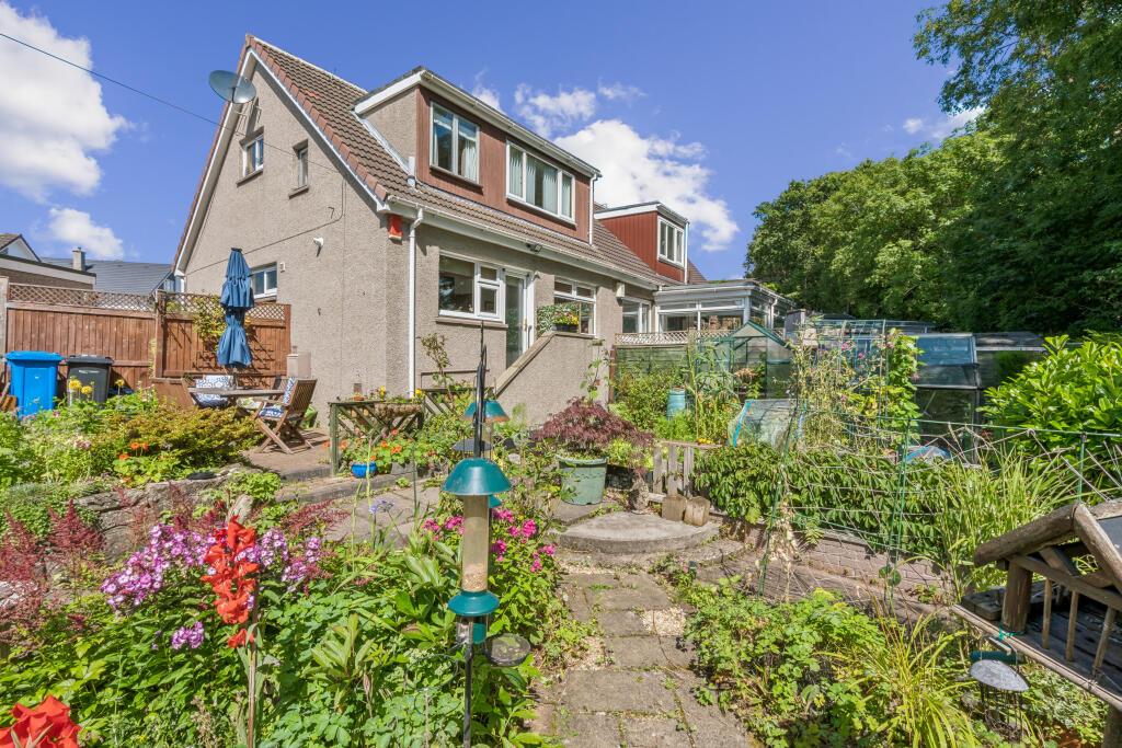 Main image of property: The Hennings, Sauchie, Alloa, FK10