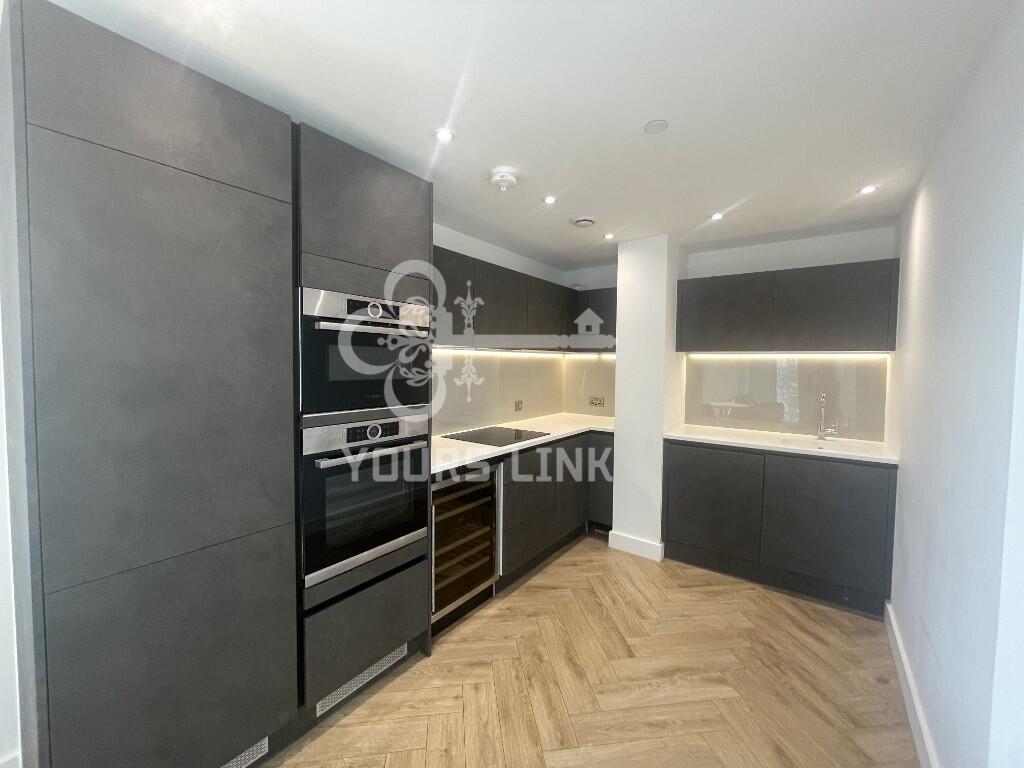 Main image of property: Elizabeth Tower, Chester Road, Manchester, Greater Manchester, M15