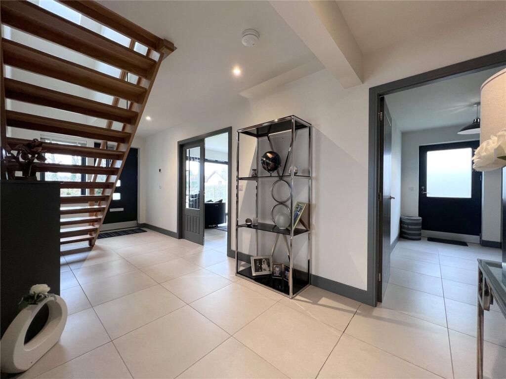 Sea La Vie, Barbaraville, Invergordon, IV18 photo 4