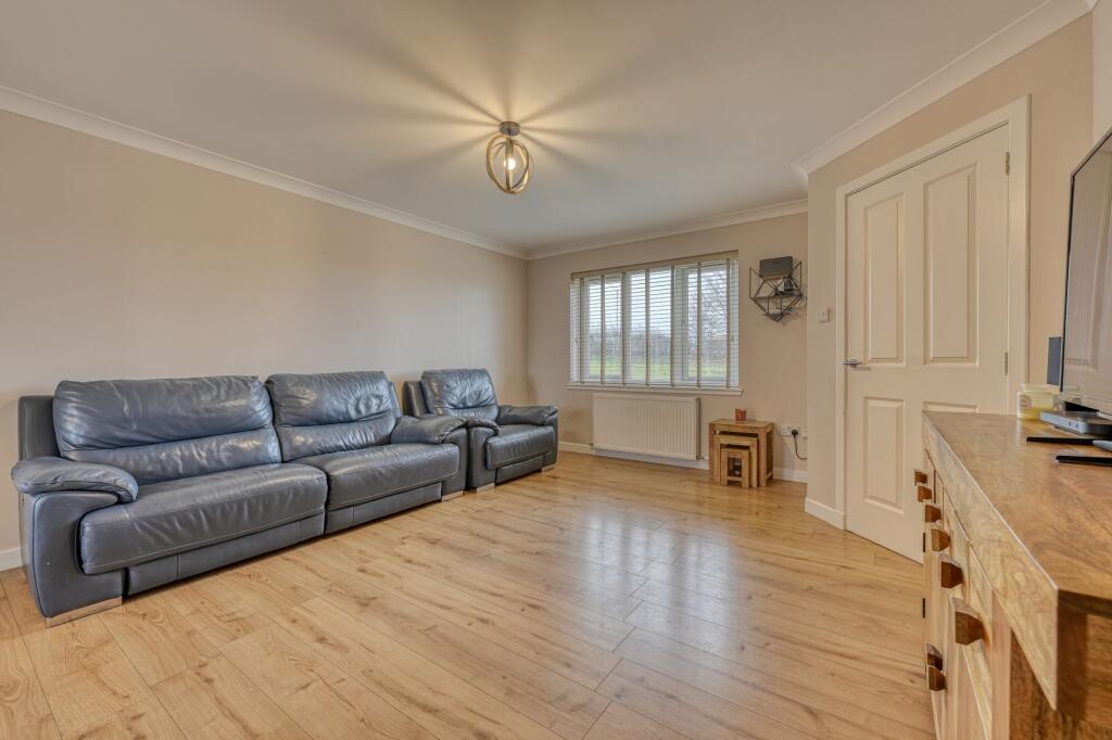 Pinewood Drive, Inverness, IV2 photo 2