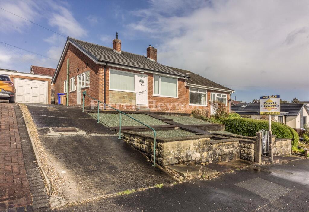 2-bed house on Berkeley Close, Chorley, £200,000